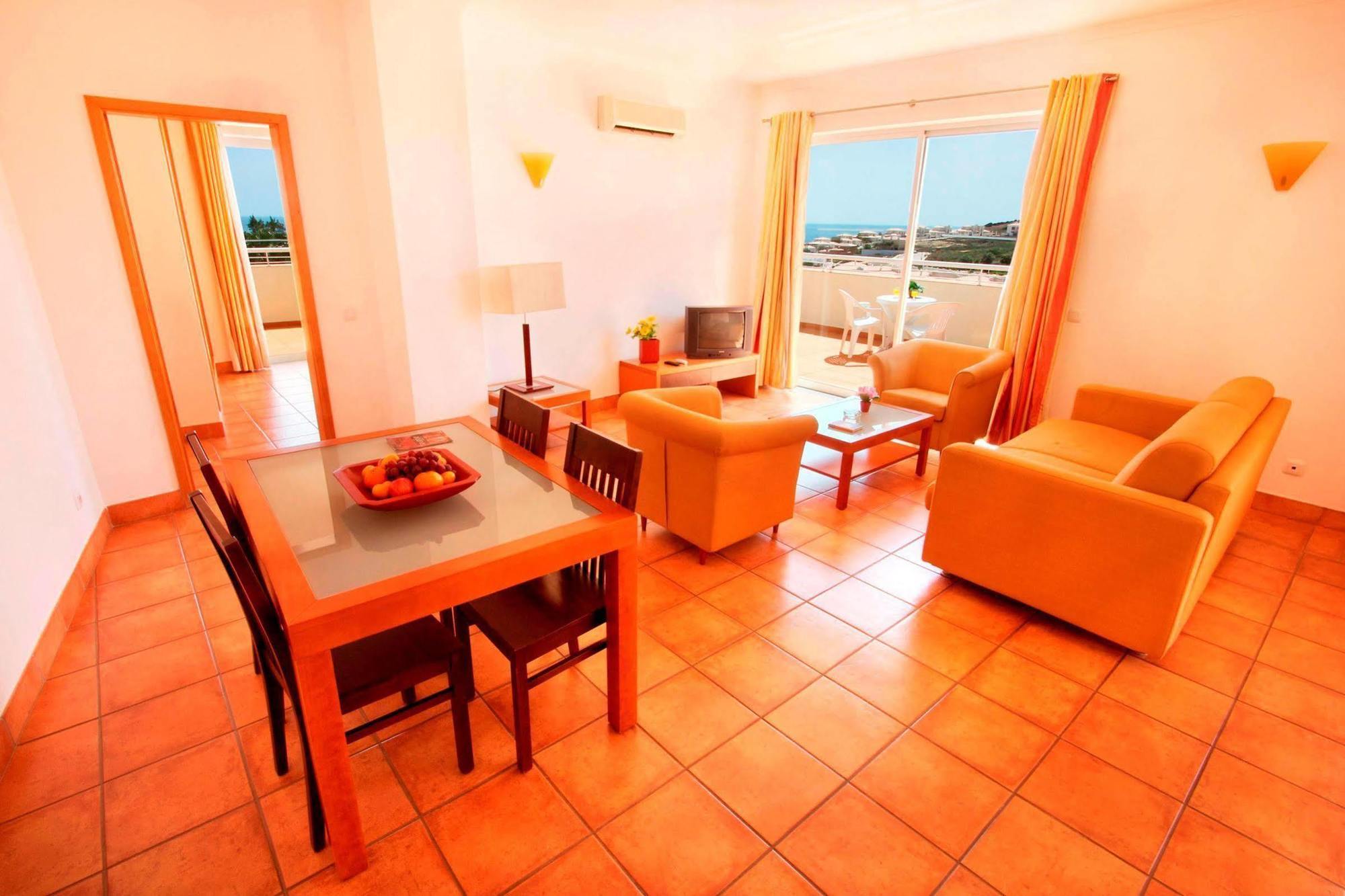 Vila Mos - Beach Resort Lagos Room photo
